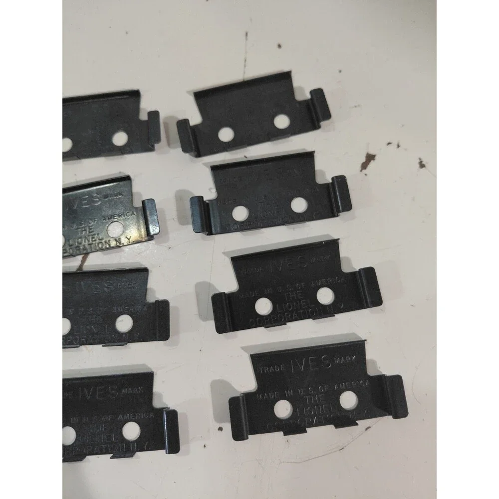 Lionel 6-62901 Electric Train O/27 Gauge Model Railroad Track Clips 12pk w/Box